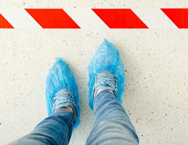 5 Ways Protective Shoe Covers Help to Keep Surfaces Free of Bacteria